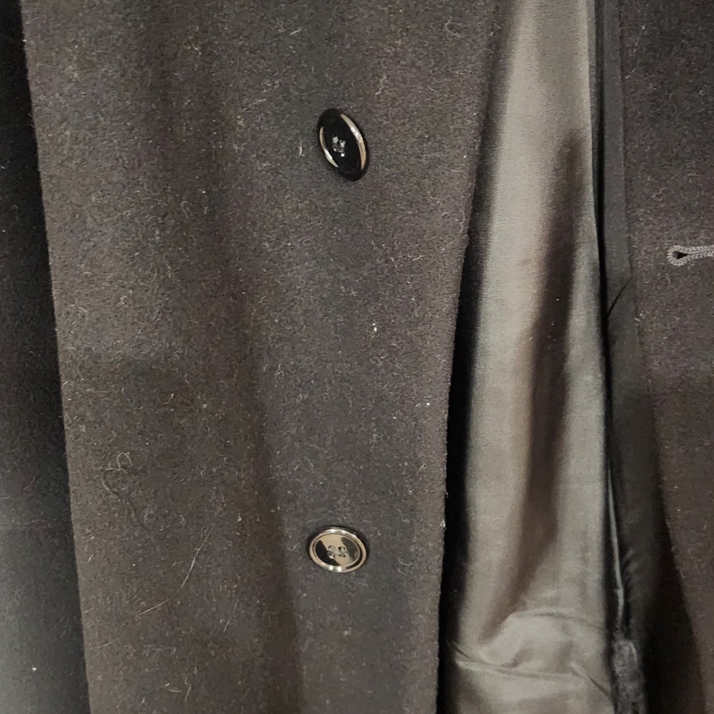 Coat - Picture 6 of 8
